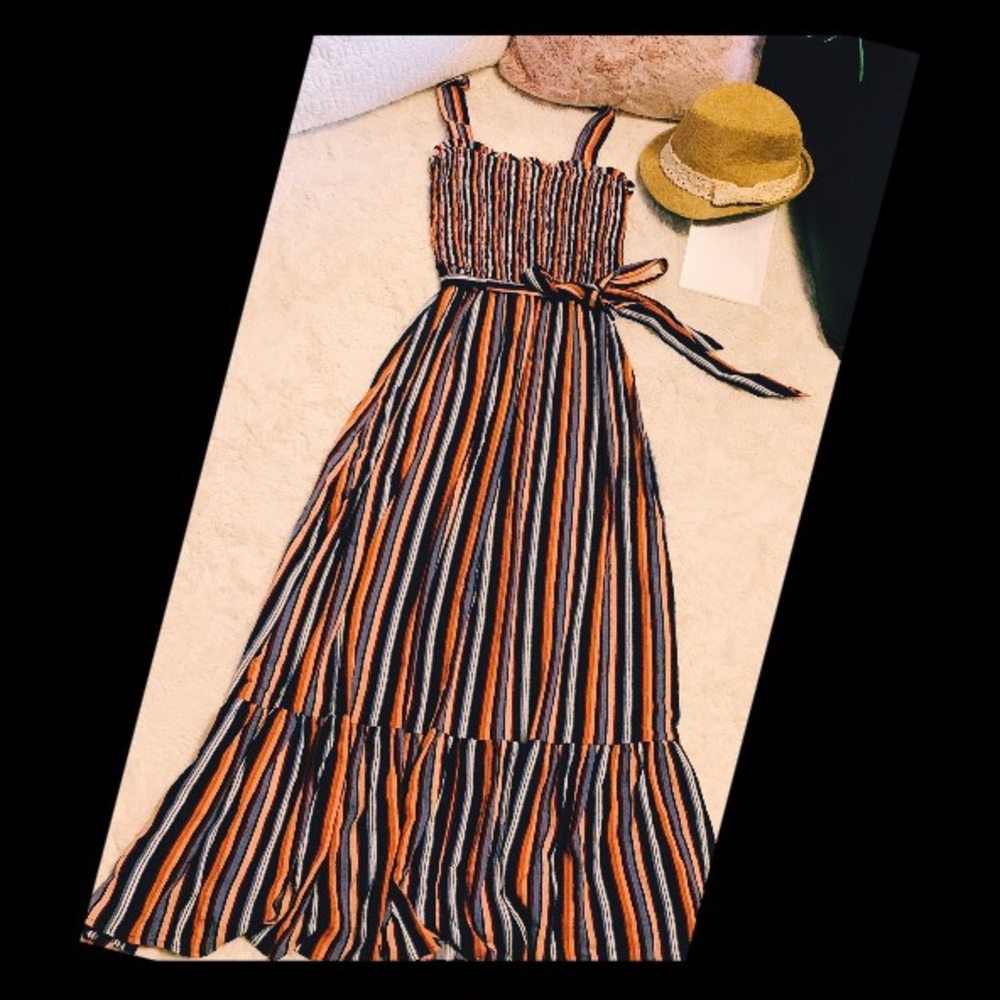 Universal Tread dress